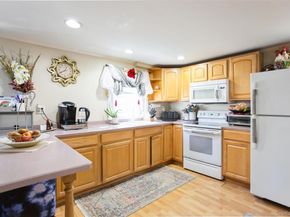 200 E Euclid Street, Valley Stream NY 11580