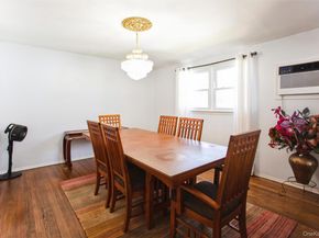 200 E Euclid Street, Valley Stream NY 11580