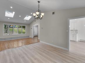 385 Salem Court, Hauppauge NY 11788