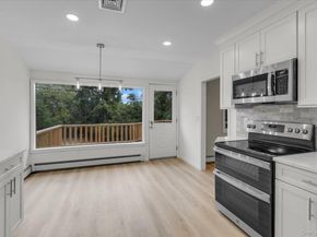 385 Salem Court, Hauppauge NY 11788
