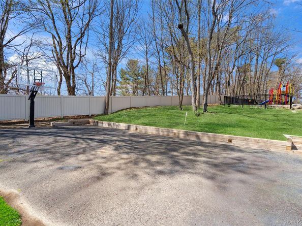 166 High Pond Drive, Jericho NY 11753