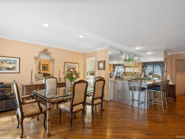 166 High Pond Drive, Jericho NY 11753