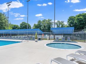 166 High Pond Drive, Jericho NY 11753