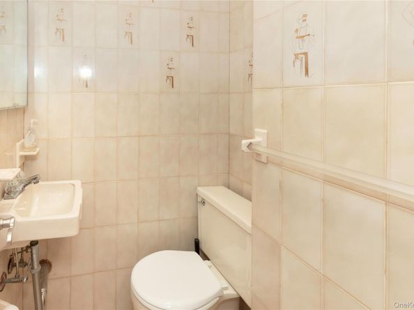 223 Ditmars Street, Bronx NY 10464