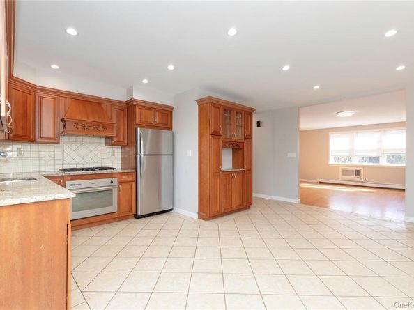 223 Ditmars Street, Bronx NY 10464