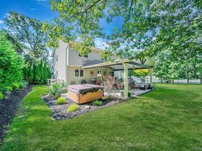 337 Peconic Avenue, Medford NY 11763