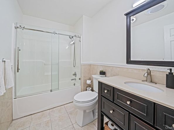 337 Peconic Avenue, Medford NY 11763