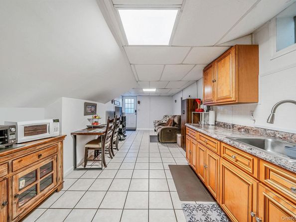 337 Peconic Avenue, Medford NY 11763