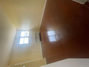 412 37th Street 1 Family, Babylon NY 11757