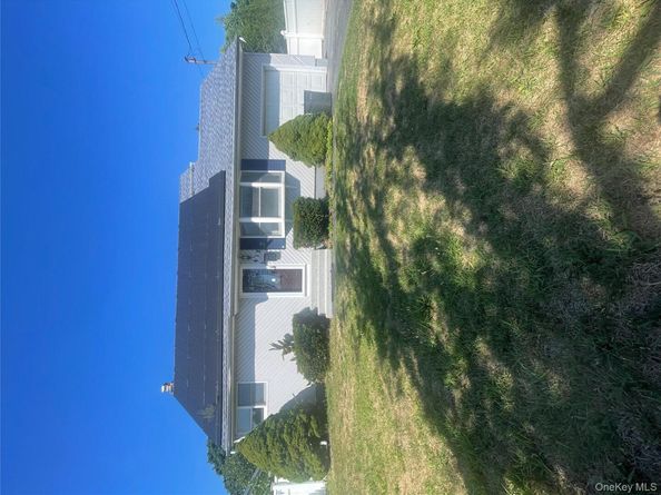 412 37th Street 1 Family, Babylon NY 11757