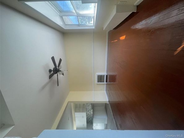 412 37th Street 1 Family, Babylon NY 11757