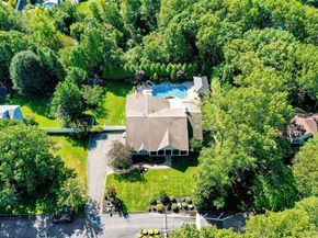 14 Daremy Lane, East Setauket NY 11733
