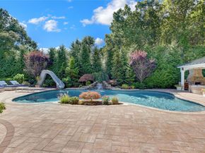 14 Daremy Lane, East Setauket NY 11733