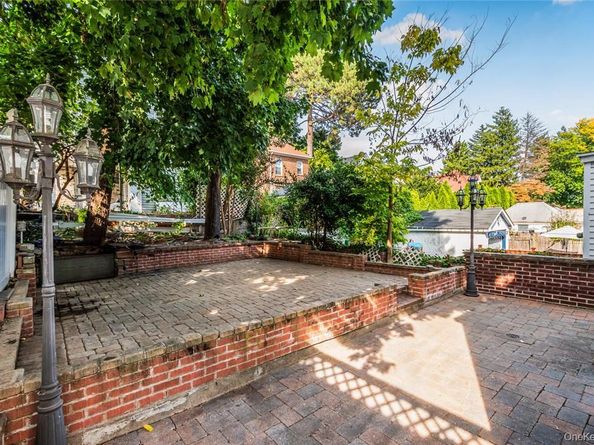 115 East 235th Street, Bronx NY 10470
