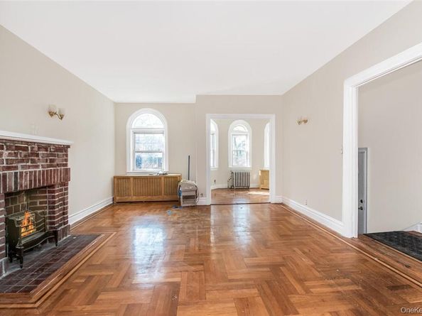 115 East 235th Street, Bronx NY 10470