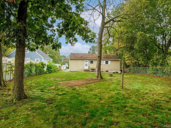 118 Coolidge Avenue, Amityville NY 11701