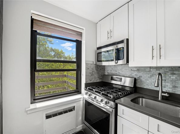 73-62 Bell Boulevard 5L, Bayside NY 11364