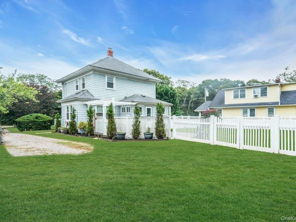 9450 Old Sound Avenue, Mattituck NY 11952