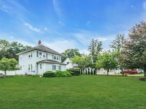 9450 Old Sound Avenue, Mattituck NY 11952