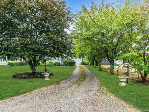 9450 Old Sound Avenue, Mattituck NY 11952