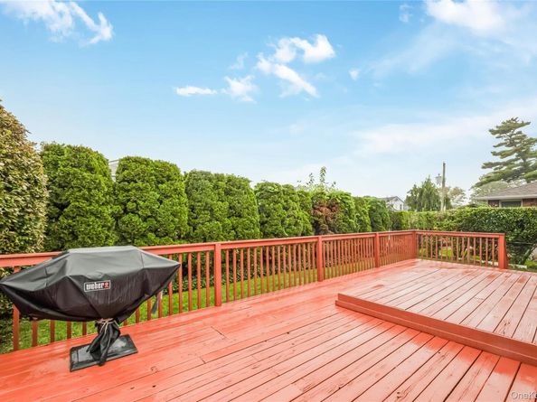 70 Norman Lane, Levittown NY 11756