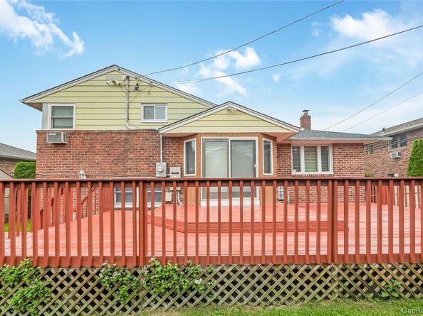70 Norman Lane, Levittown NY 11756