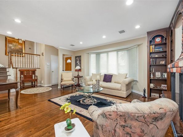 70 Norman Lane, Levittown NY 11756