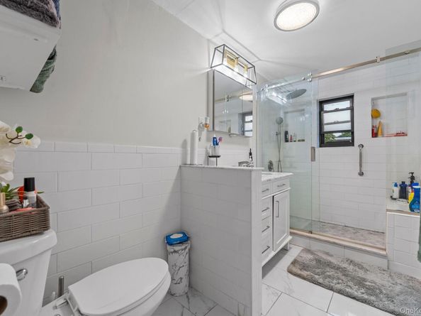 1054 Evergreen Avenue, Bronx NY 10472