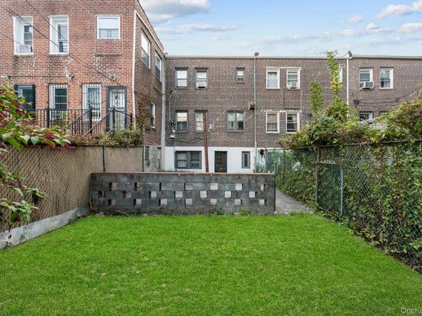 1054 Evergreen Avenue, Bronx NY 10472