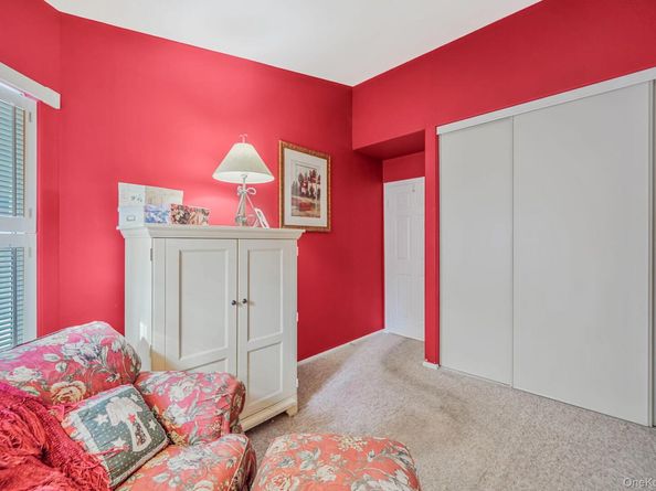 19 Villanova Court, Ridge NY 11961