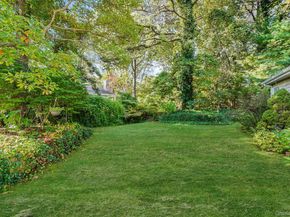 19 Villanova Court, Ridge NY 11961