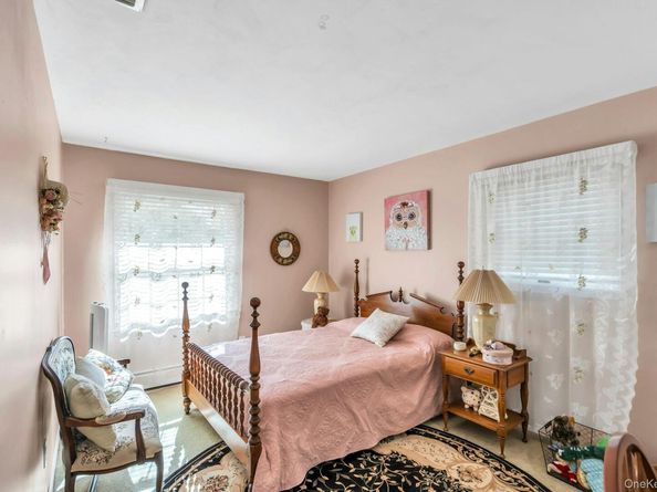 31 Sioux Drive, Commack NY 11725