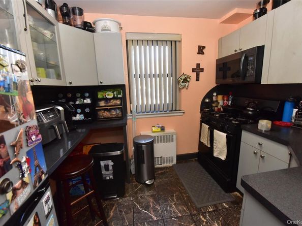 202-35 Foothill Avenue B24, Hollis NY 11423