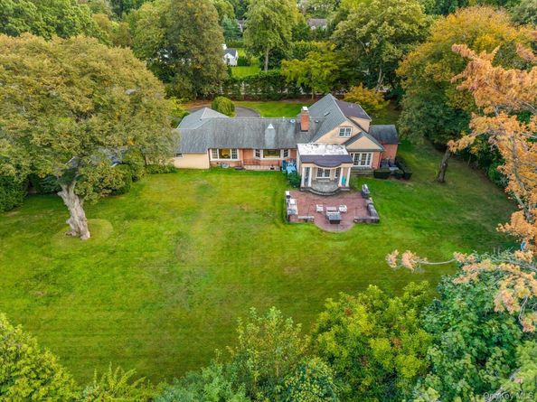 532 E Shore Road, Great Neck NY 11024