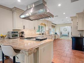 532 E Shore Road, Great Neck NY 11024