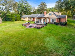 532 E Shore Road, Great Neck NY 11024