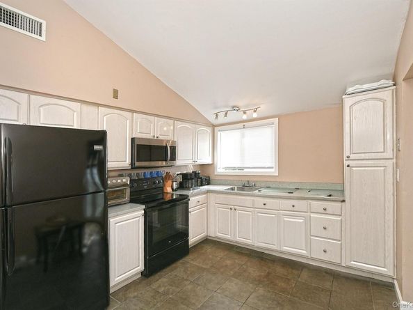 541 Blue Point Road, Farmingville NY 11738