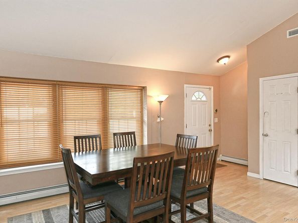 541 Blue Point Road, Farmingville NY 11738