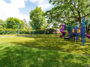 182 Pinewood Road 23, Hartsdale NY 10530
