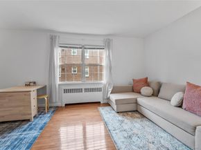 182 Pinewood Road 23, Hartsdale NY 10530