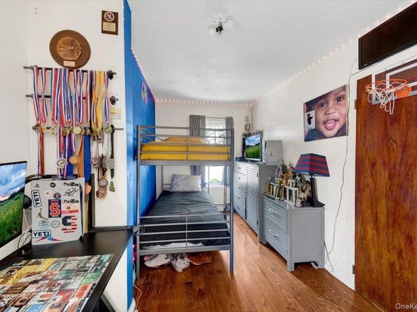 4153 Gunther Avenue, Bronx NY 10466