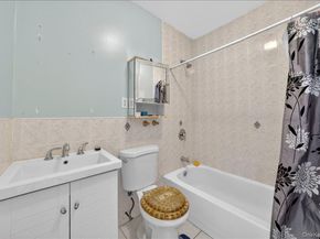 850 E 214th Street, Bronx NY 10467
