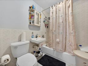 850 E 214th Street, Bronx NY 10467