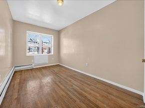 850 E 214th Street, Bronx NY 10467