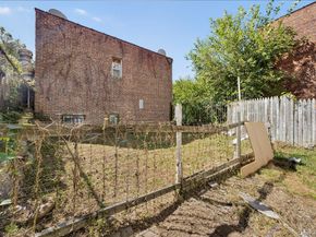 850 E 214th Street, Bronx NY 10467