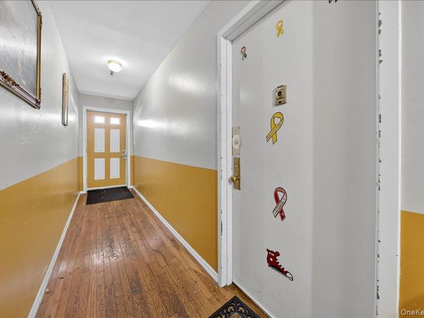 850 E 214th Street, Bronx NY 10467