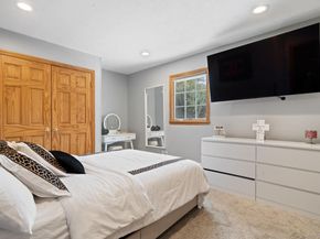 10 Basswood Place, Melville NY 11747