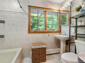 10 Basswood Place, Melville NY 11747