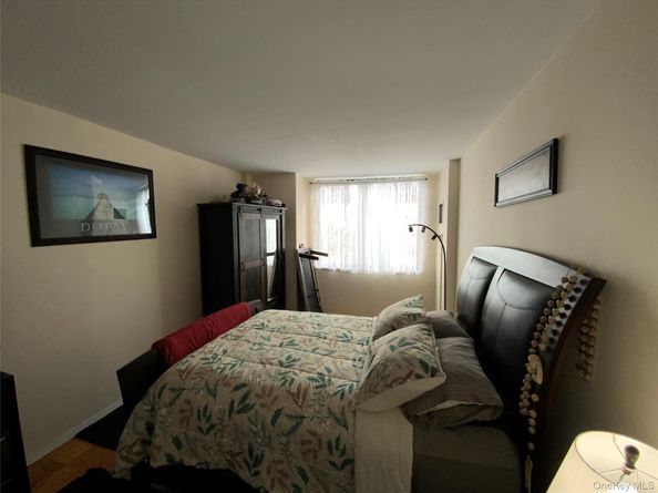 26910 Grand Central Parkway 10J, Floral Park NY 11005