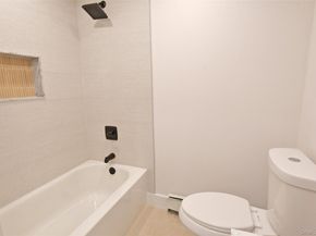 15 Spurwoods Lane, Farmingville NY 11738